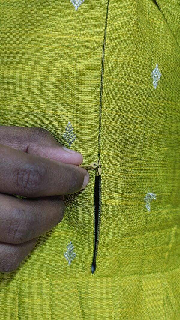 LEMON YELLOVE | ZIPPER