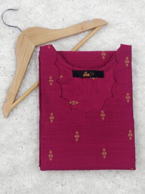 RETRO PINK | STRAIGHT CUT